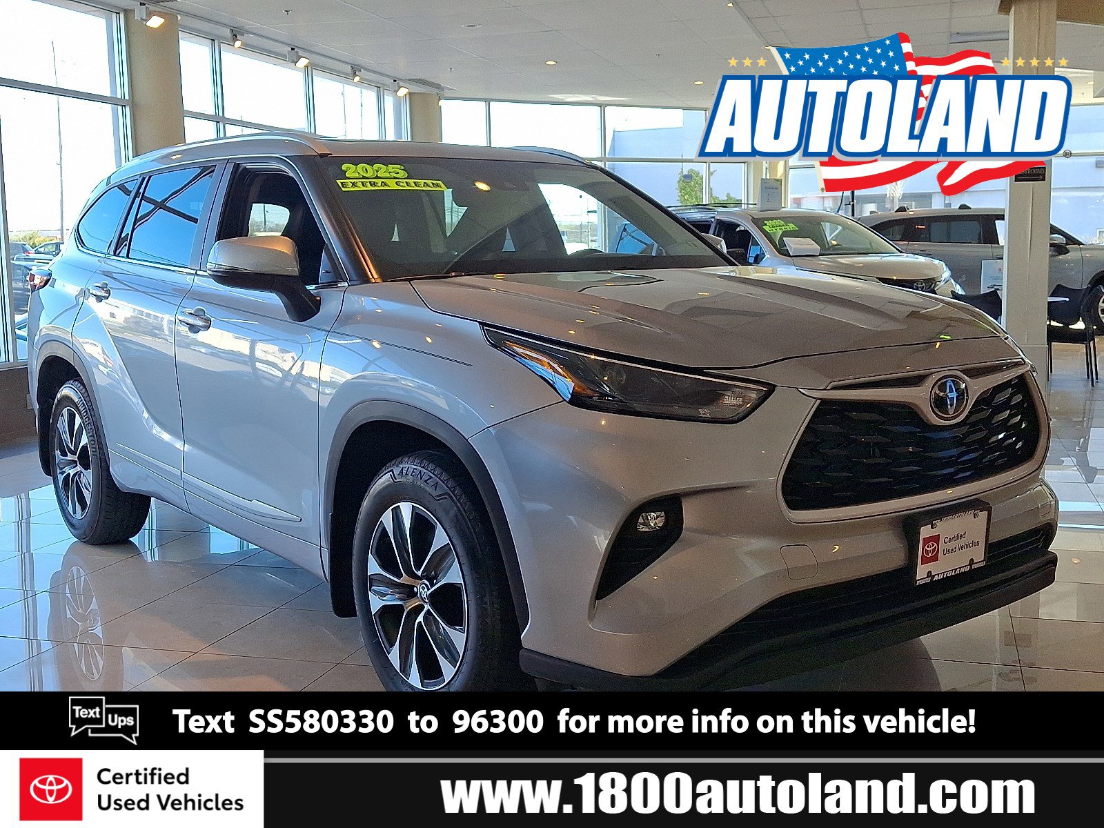 Certified 2025 Toyota Highlander XLE image 1