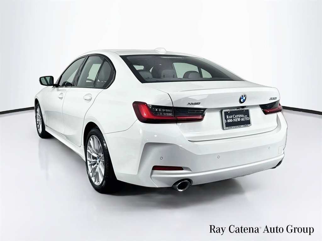 Used 2023 BMW 330i xDrive Sedan w/ Driving Assistance Package AWD/4WD image 5