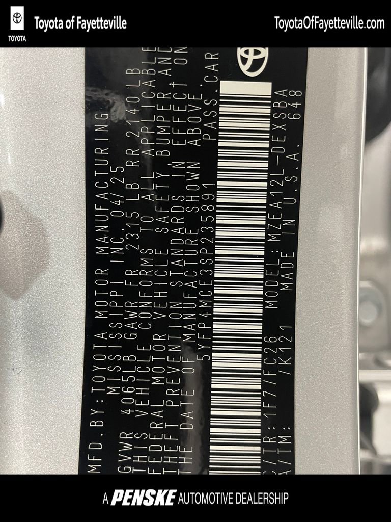 Used 2025 Toyota Corolla SE w/ SE Premium Package image 47