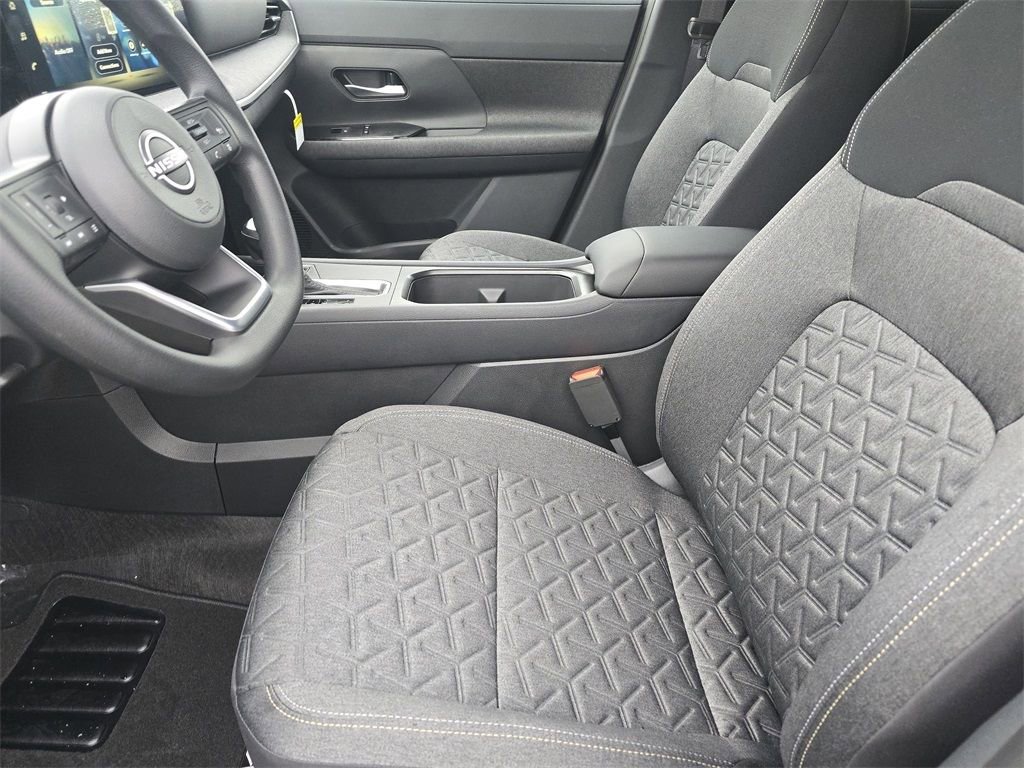 New 2026 Nissan Kicks SV w/ SV Premium Package image 13