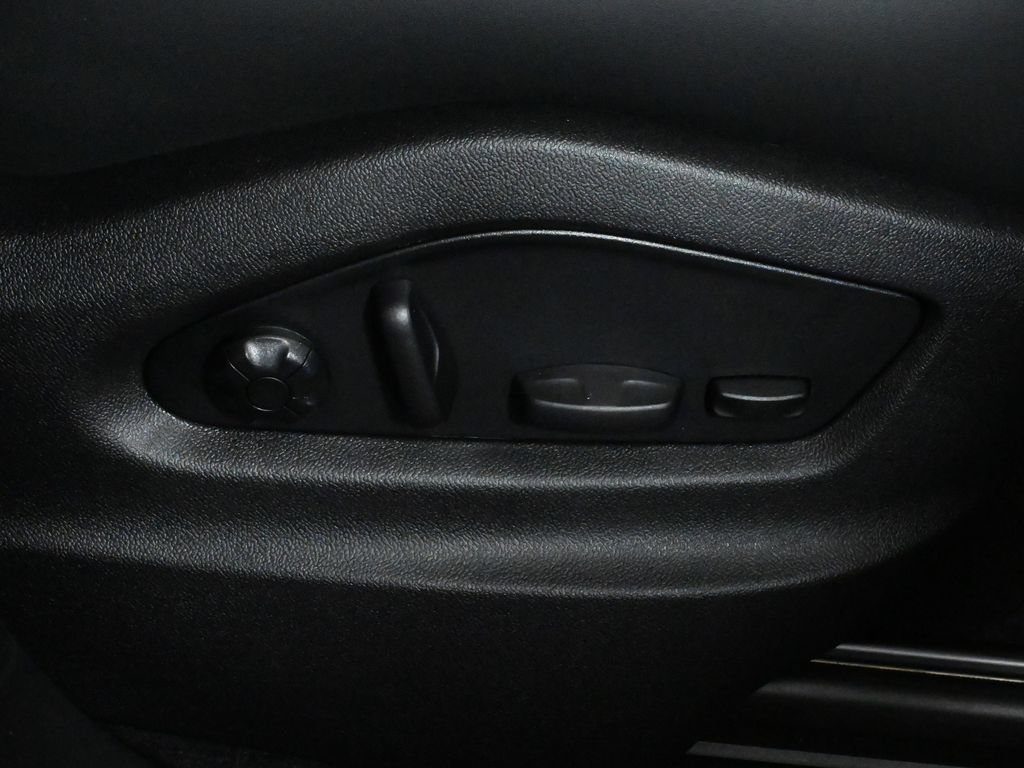 Used 2026 Porsche Cayenne Coupe AWD/4WD image 41