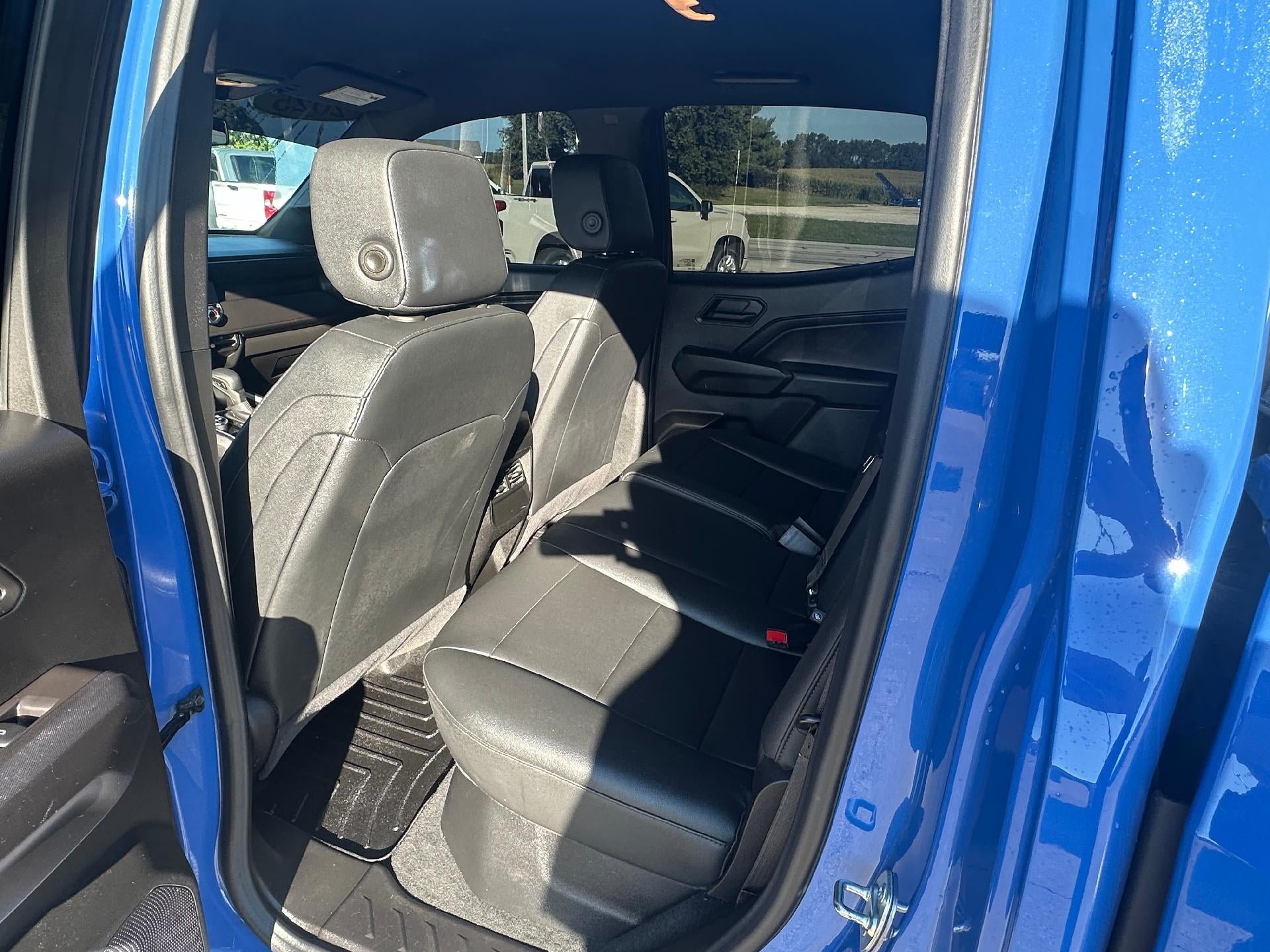 Used 2025 Chevrolet Colorado Trail Boss AWD/4WD image 16