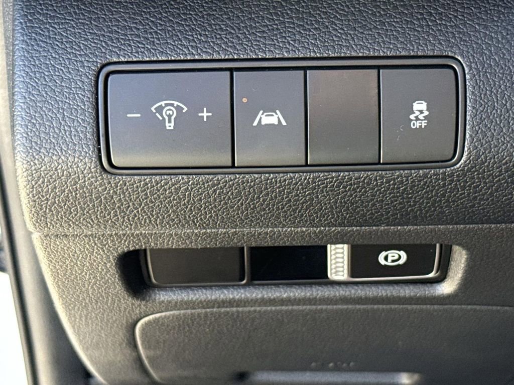 Used 2022 Hyundai Santa Fe SEL w/ Cargo Package image 16