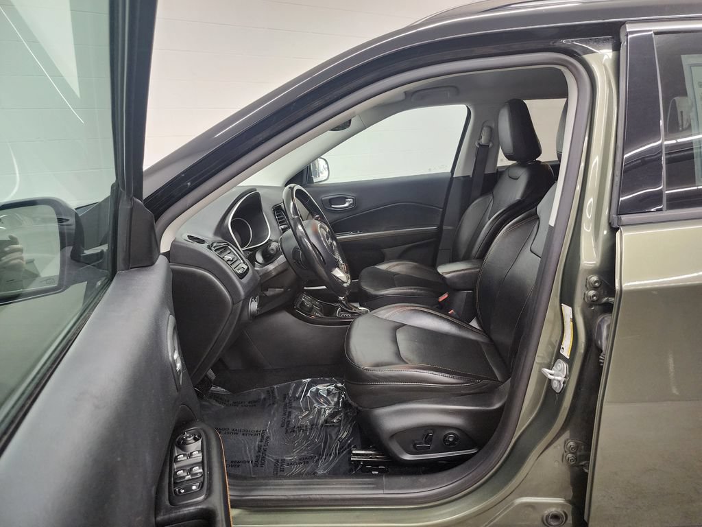 Used 2019 Jeep Compass Limited AWD/4WD image 12