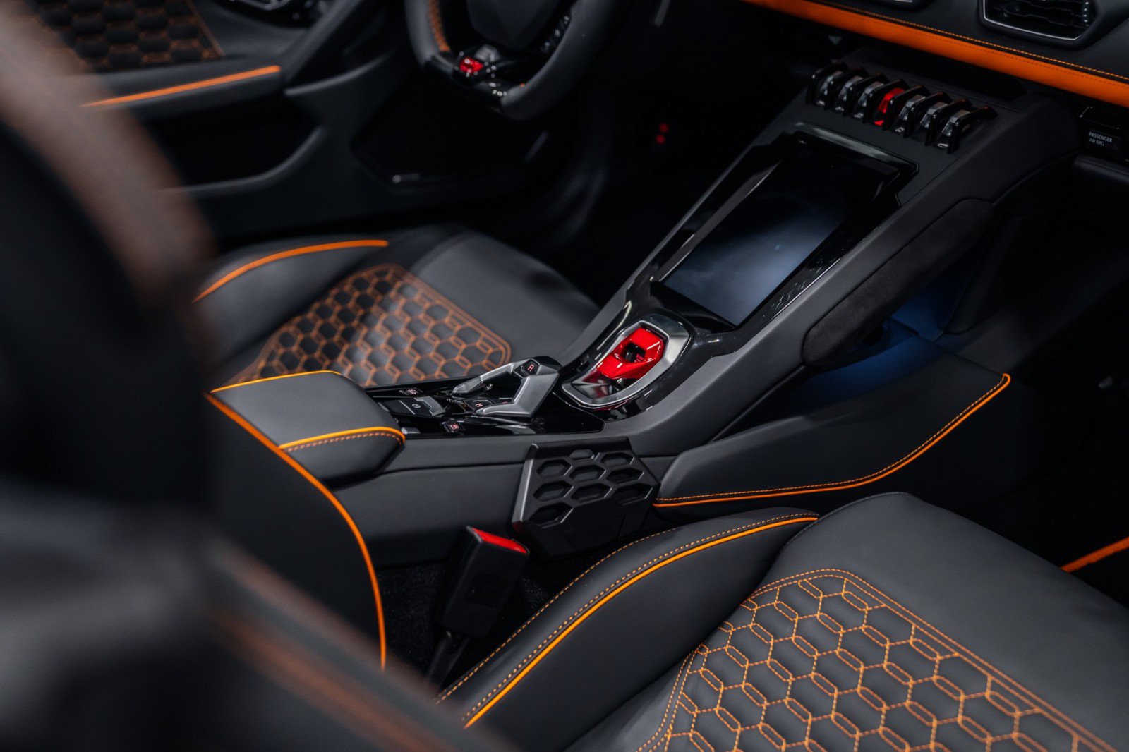 Used 2024 Lamborghini Huracan EVO AWD/4WD image 25