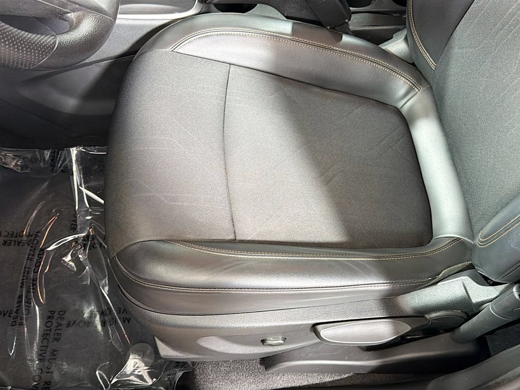 Used 2022 Chevrolet Trax LT AWD/4WD image 19