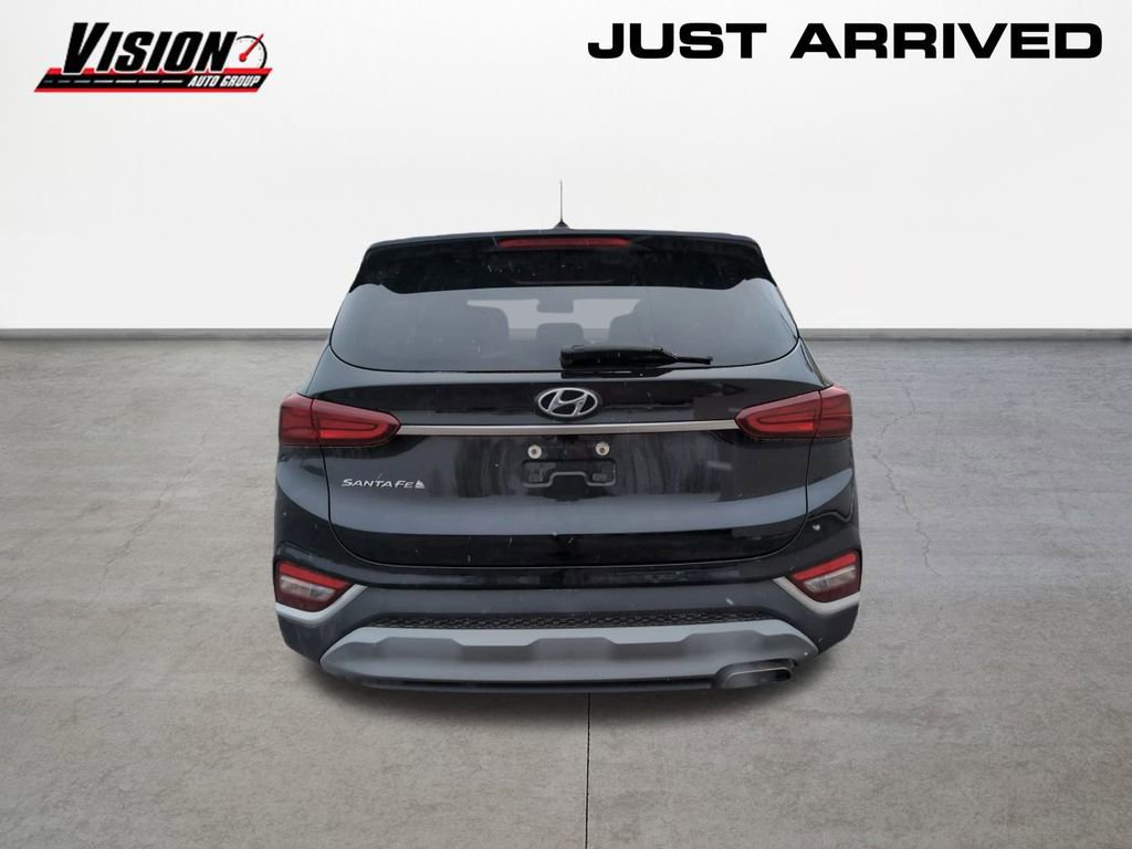 Used 2020 Hyundai Santa Fe SE image 6
