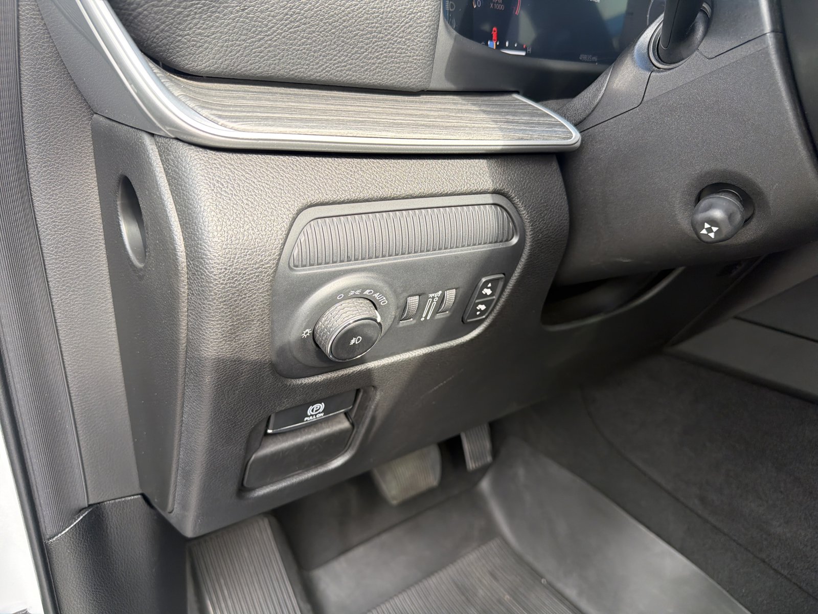 Used 2024 Jeep Wagoneer Series II AWD/4WD image 17