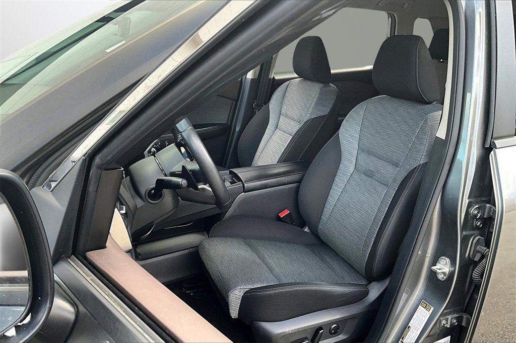 Used 2023 Nissan Rogue SV image 21