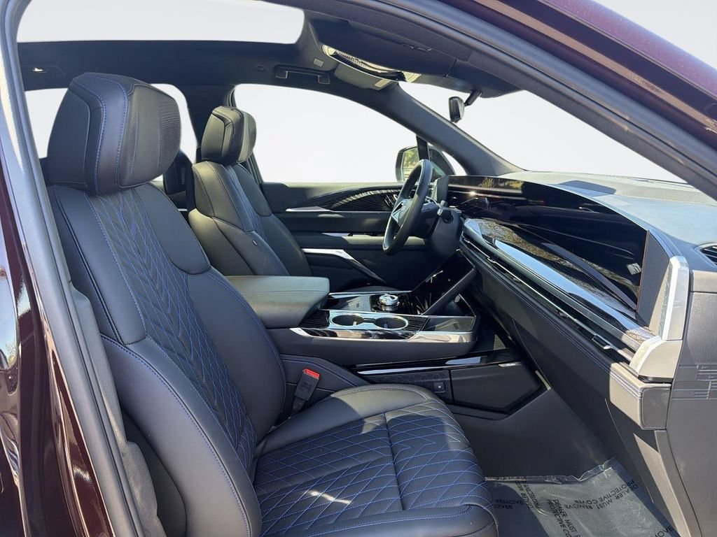 Used 2026 Cadillac Escalade IQ Sport 1 AWD/4WD image 34