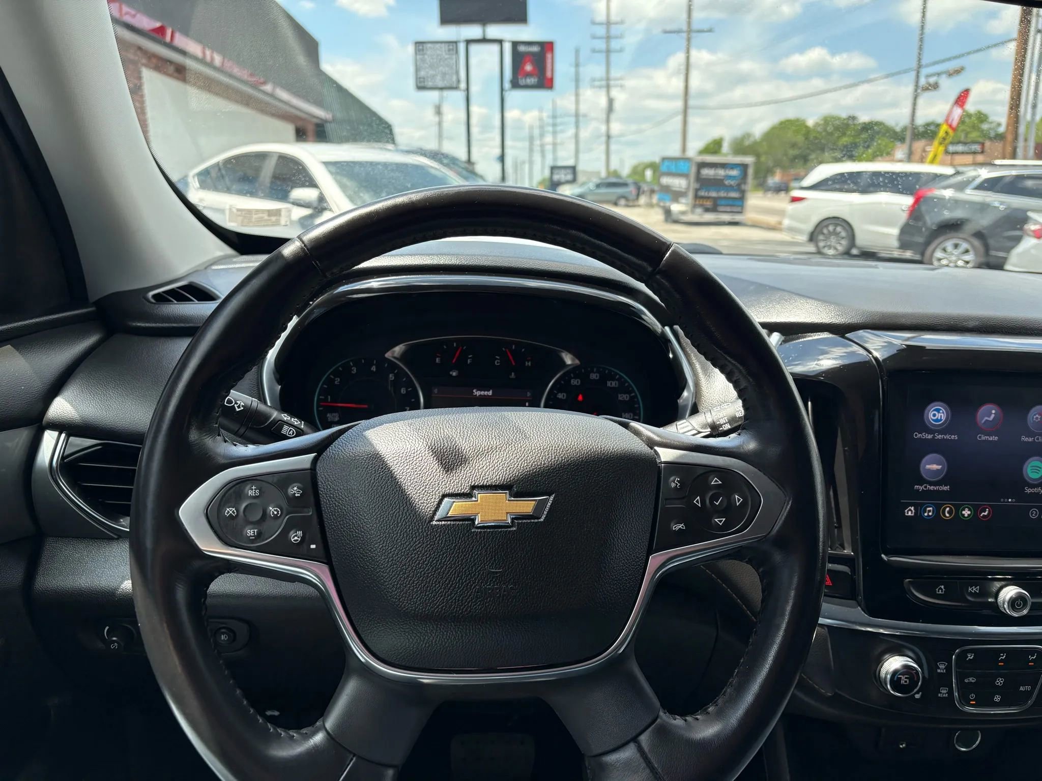 Used 2020 Chevrolet Traverse LT w/ Driver Confidence II Package image 54