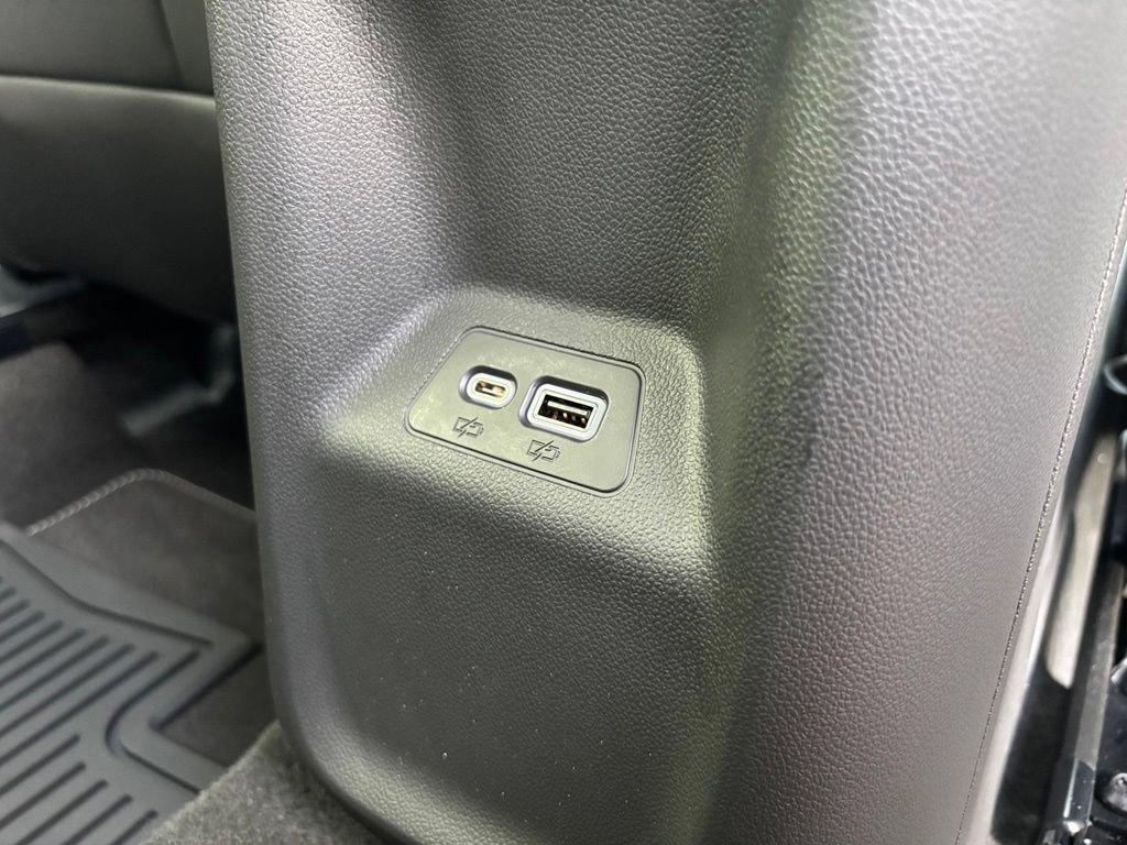 Used 2023 Buick Envision Essence FWD image 18