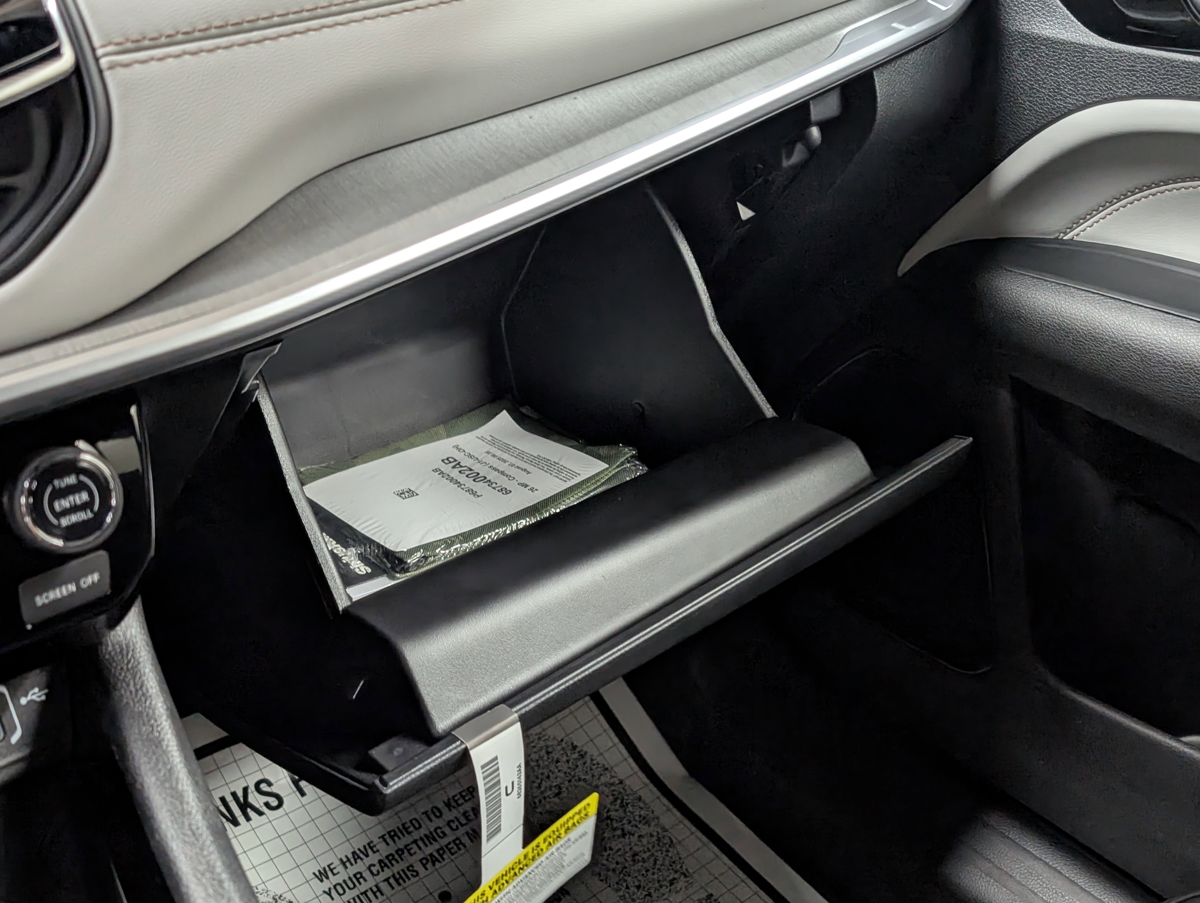 New 2026 Jeep Compass Limited image 19