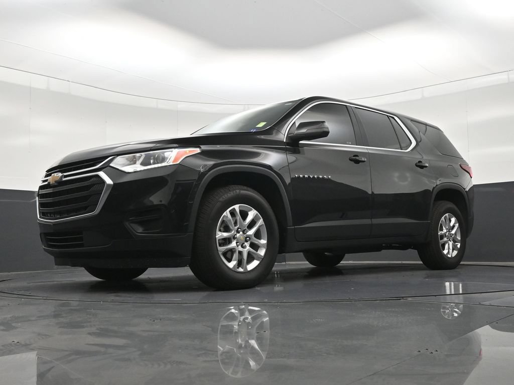 Used 2021 Chevrolet Traverse LS FWD image 24
