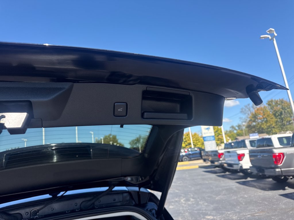 Used 2023 Ford Escape Active w/ Tech Pack #1 AWD/4WD image 15