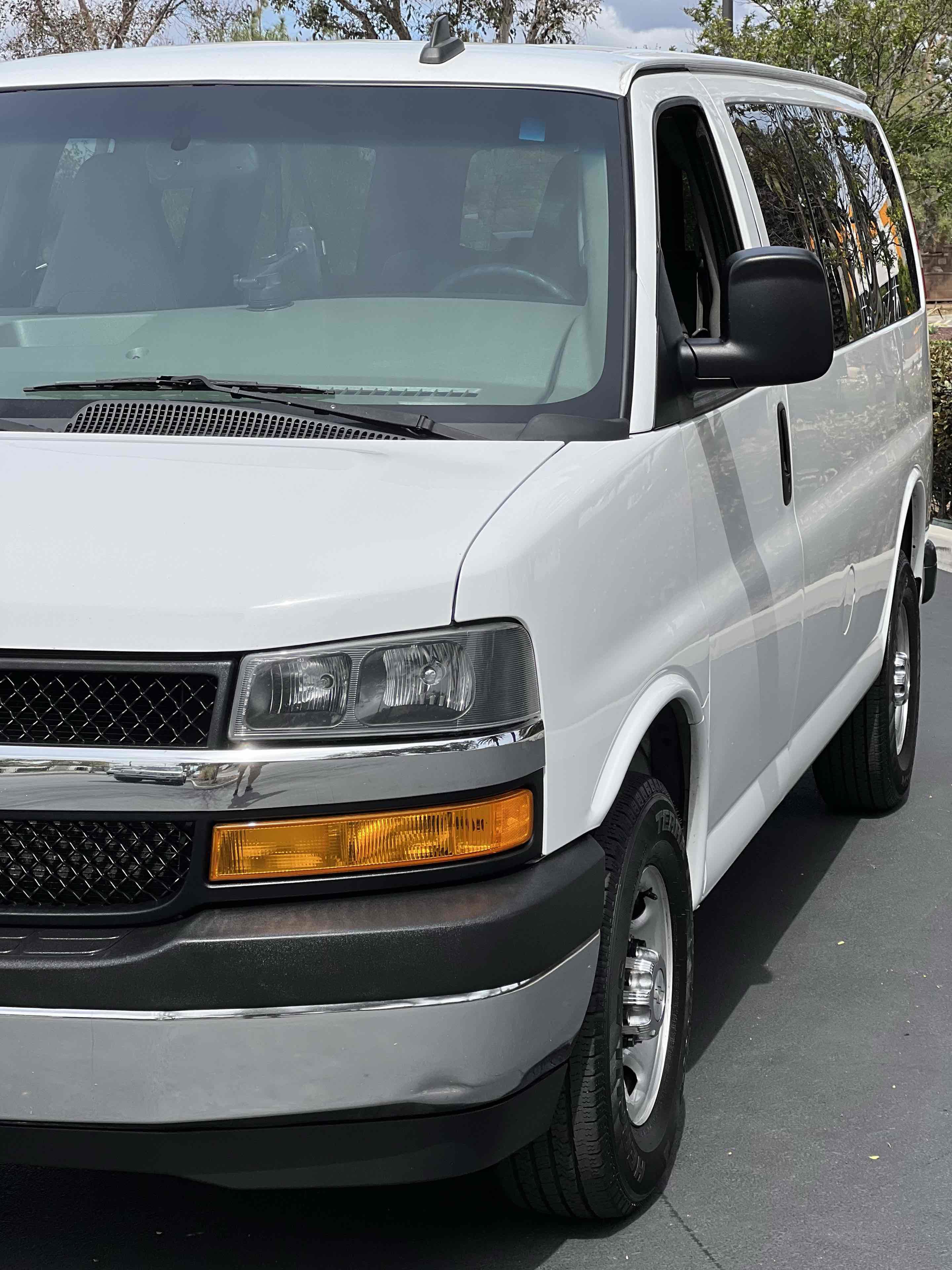 Used 2018 Chevrolet Express 3500 LT w/ LT Preferred Equipment Group RWD image 49