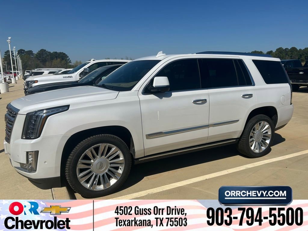 Used 2020 Cadillac Escalade Platinum image 1