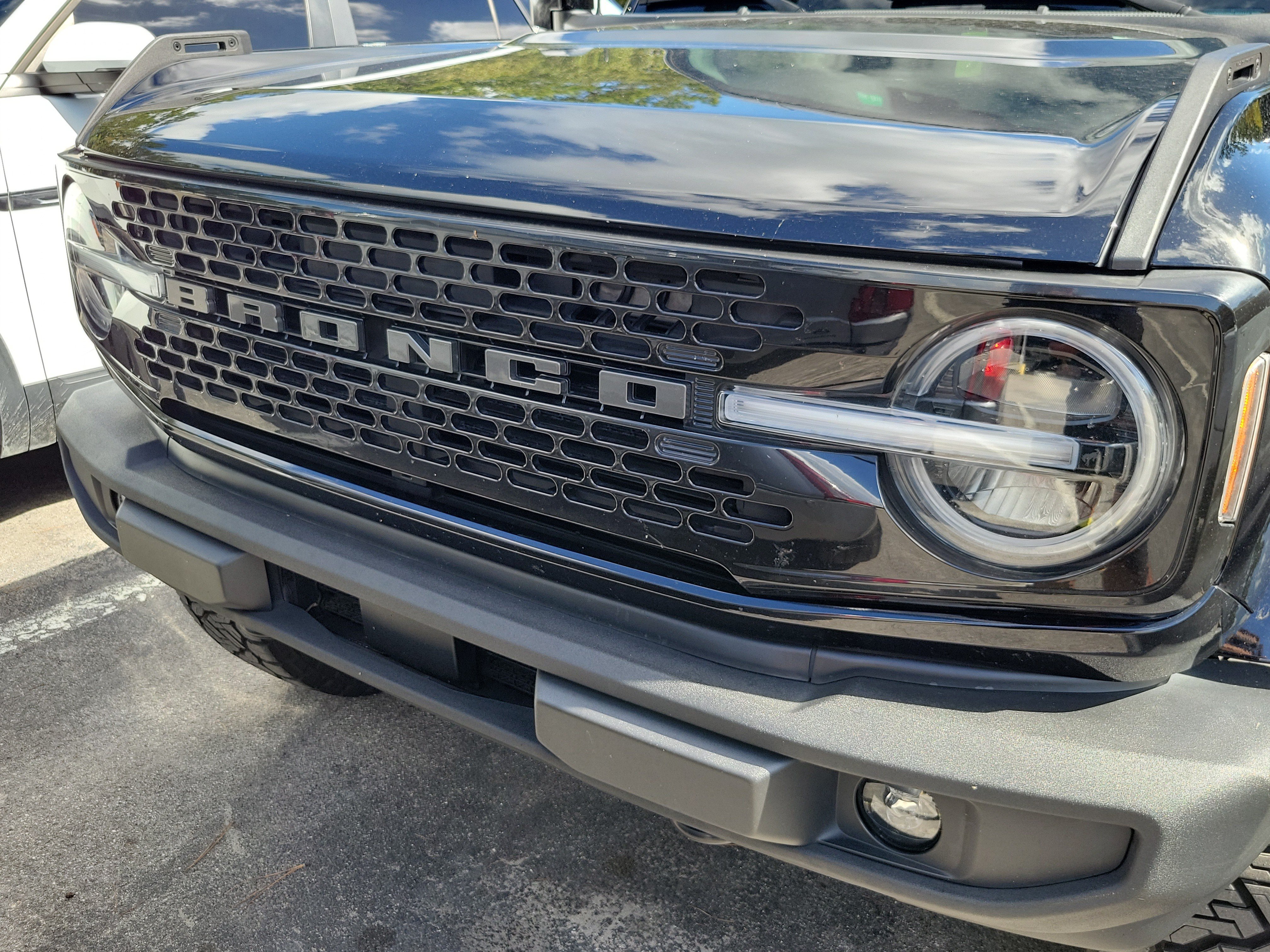 Used 2022 Ford Bronco Outer Banks AWD/4WD image 6