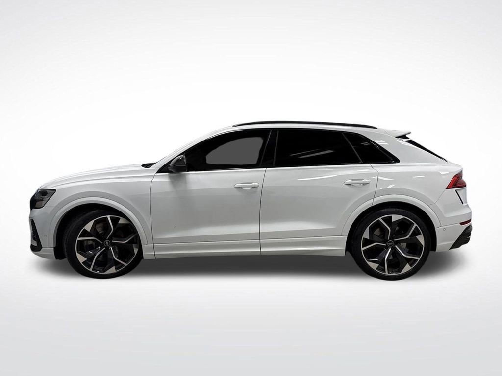 Used 2023 Audi RS Q8 w/ Black Optic Package image 14