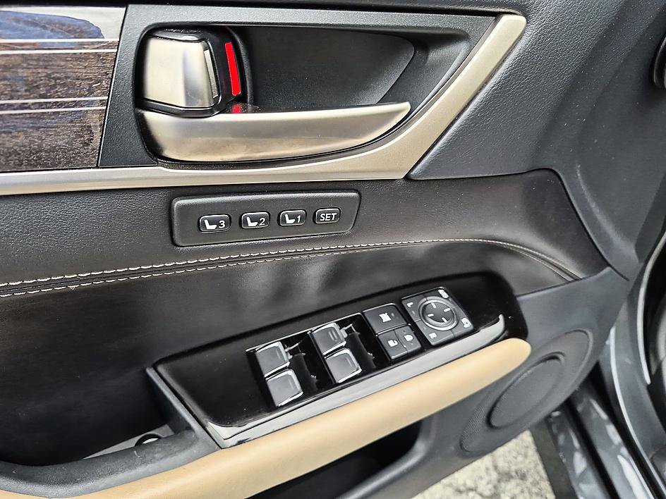 Used 2017 Lexus GS 350 w/ Luxury Package RWD image 13