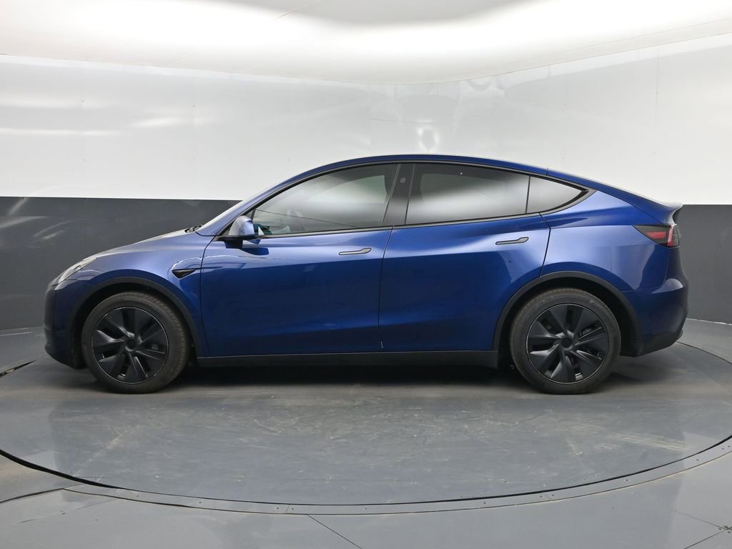 Used 2025 Tesla Model Y Long Range image 10