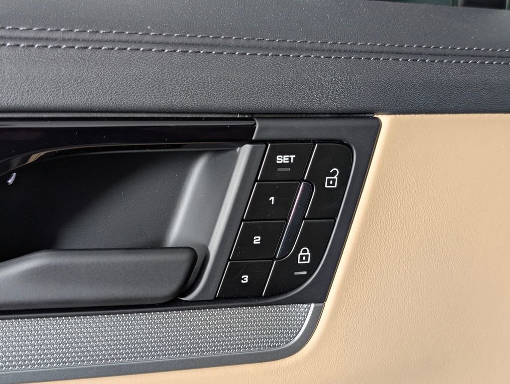 New 2026 Porsche Cayenne E-Hybrid image 27