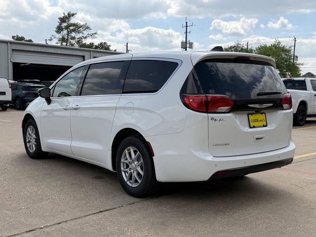 New 2026 Chrysler Voyager LX image 5