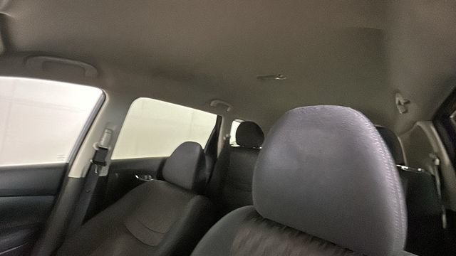 Used 2019 Nissan Rogue S w/ Special Edition Package AWD/4WD image 12