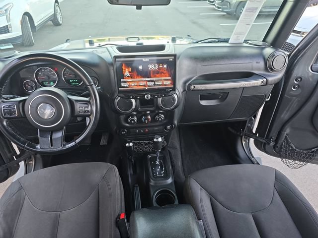 Used 2017 Jeep Wrangler Unlimited Sport w/ Connectivity Group AWD/4WD image 16