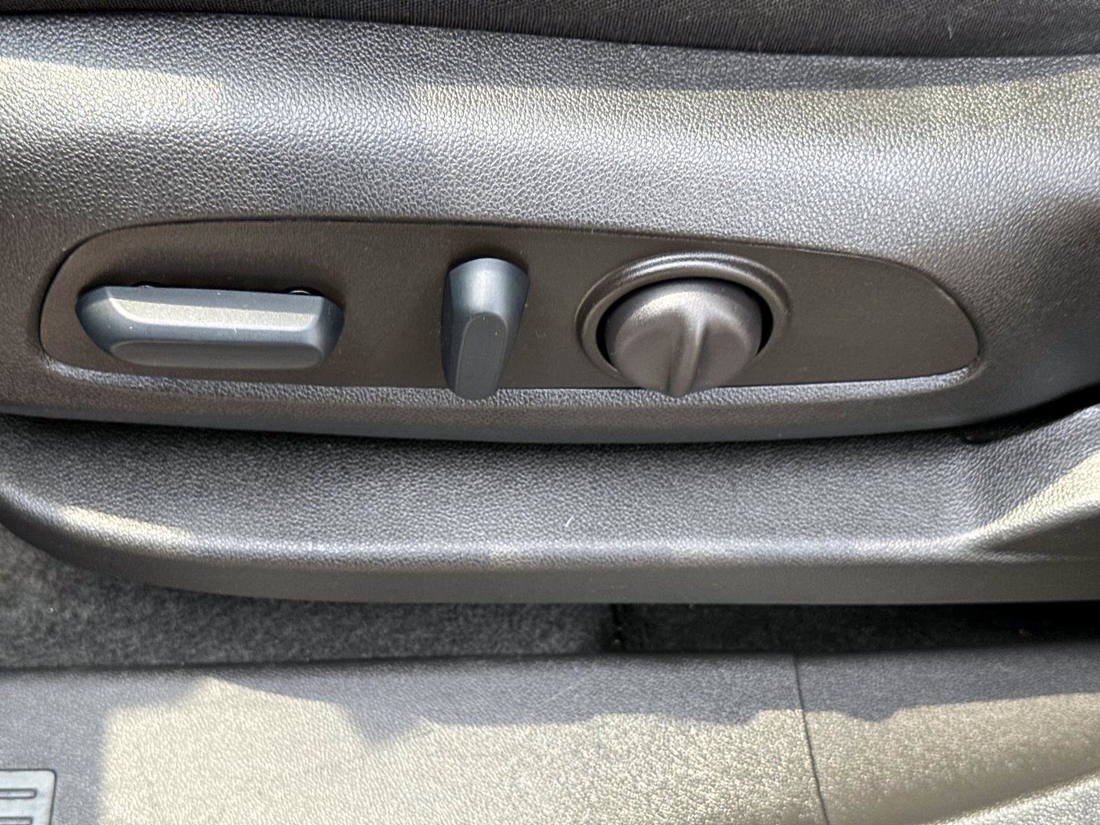 Certified 2022 Chevrolet Equinox LS w/ LS Convenience Package image 12