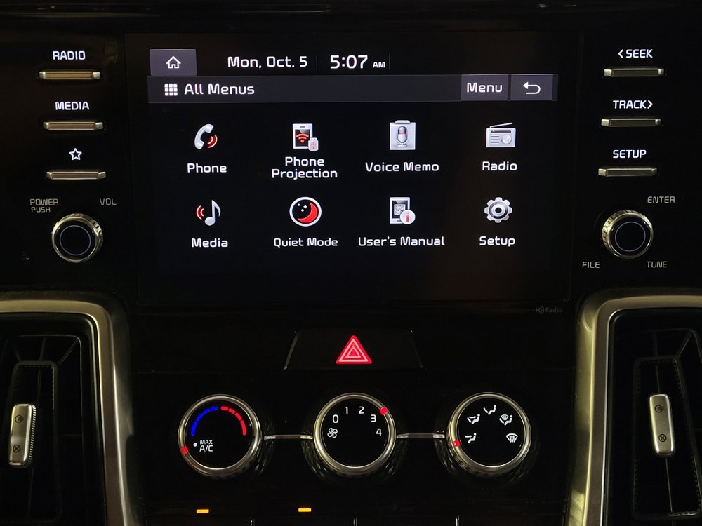 Used 2023 Kia Sorento LX FWD image 25