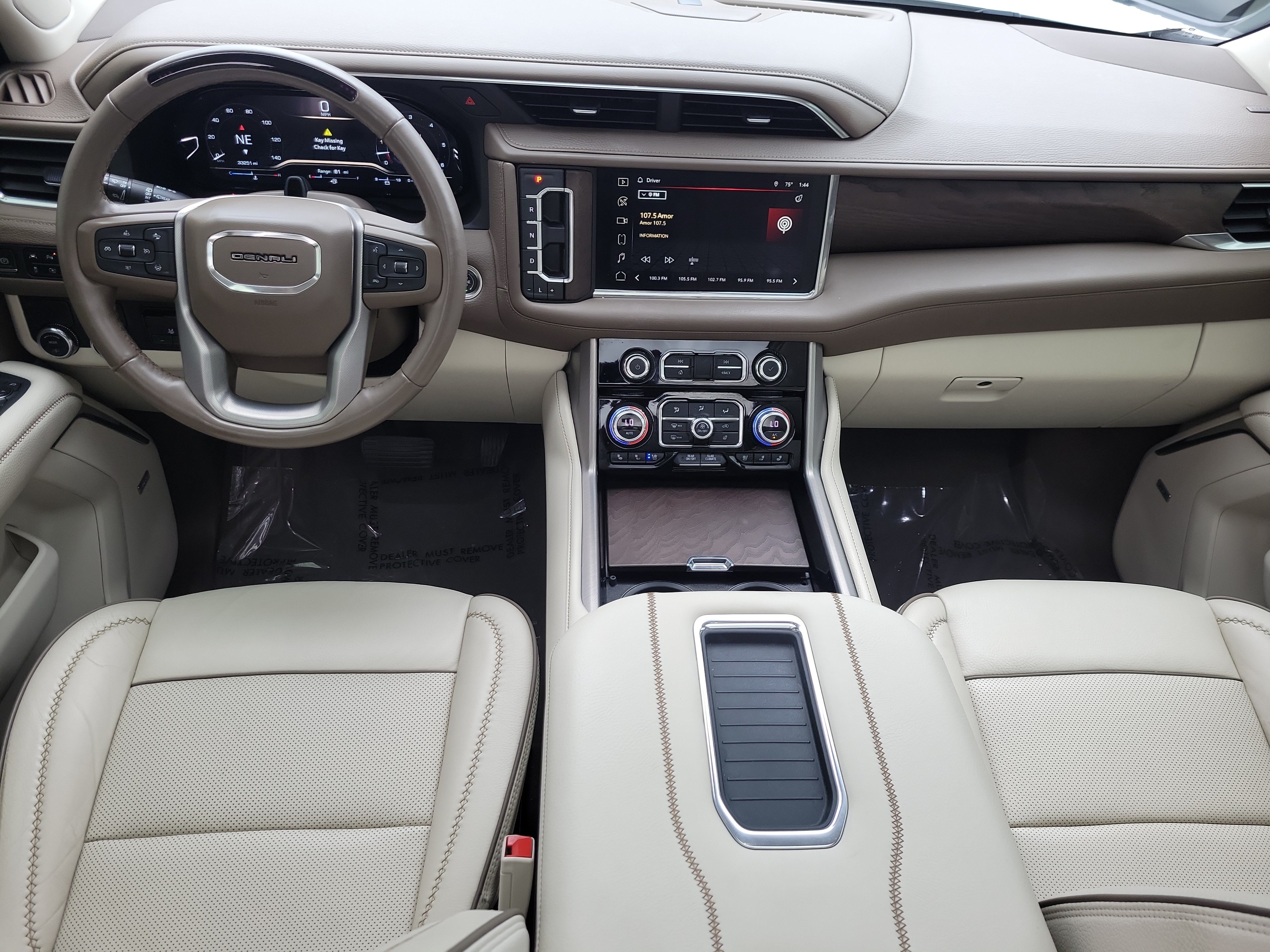 Used 2023 GMC Yukon Denali w/ Denali Reserve Package RWD image 18