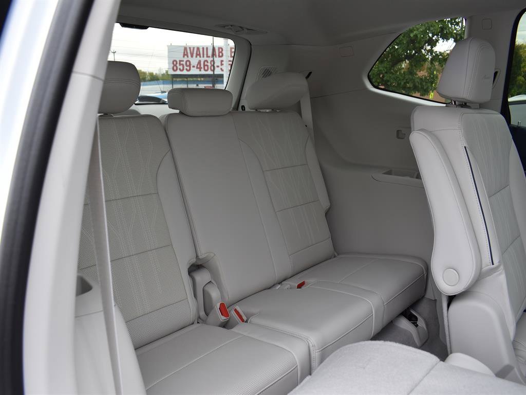 New 2026 Buick Enclave Avenir w/ Super Cruise Package image 7