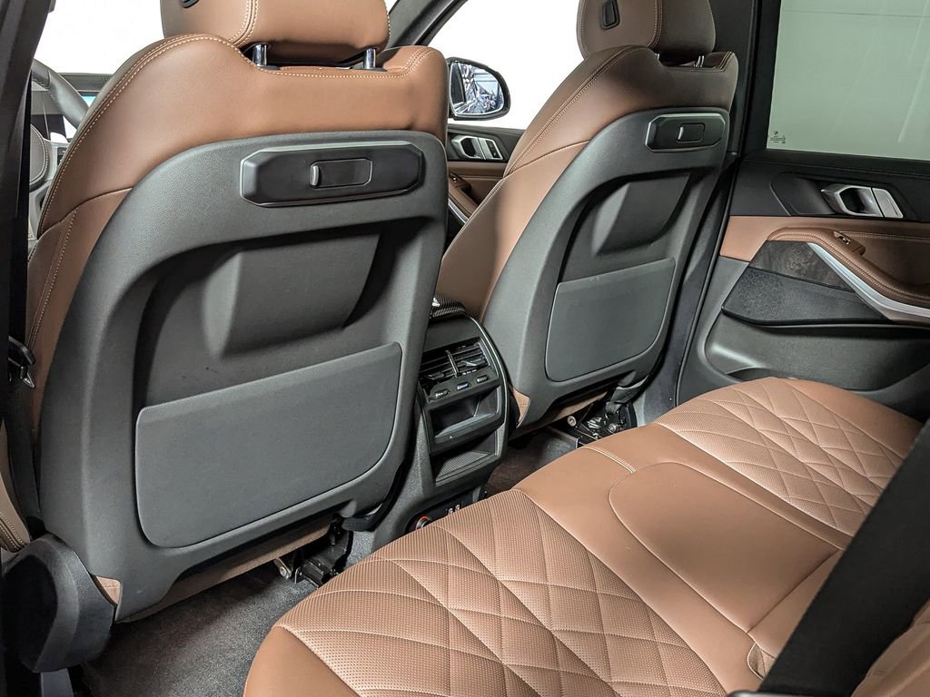 Certified 2024 BMW X5 xDrive40i w/ M Sport Package image 45