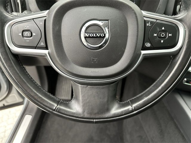Used 2018 Volvo XC60 T6 Momentum w/ Convenience Package image 14
