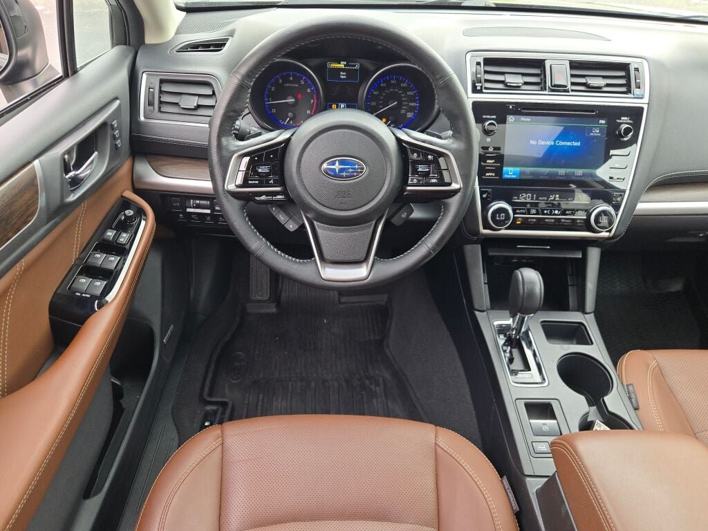 Used 2019 Subaru Outback 3.6R Touring AWD/4WD image 18