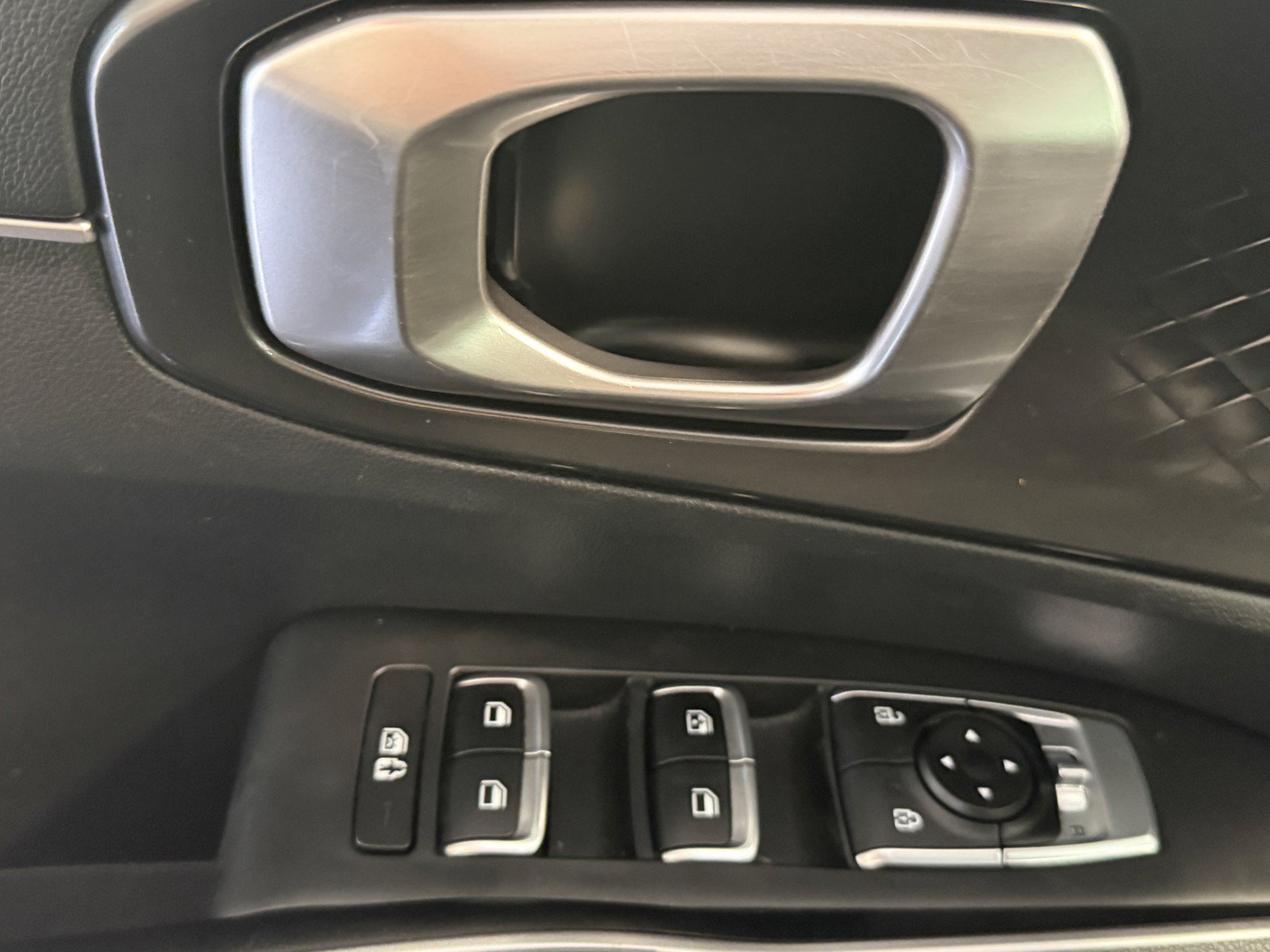 Used 2021 Kia Sorento S w/ Panoramic Sunroof Package AWD/4WD image 22