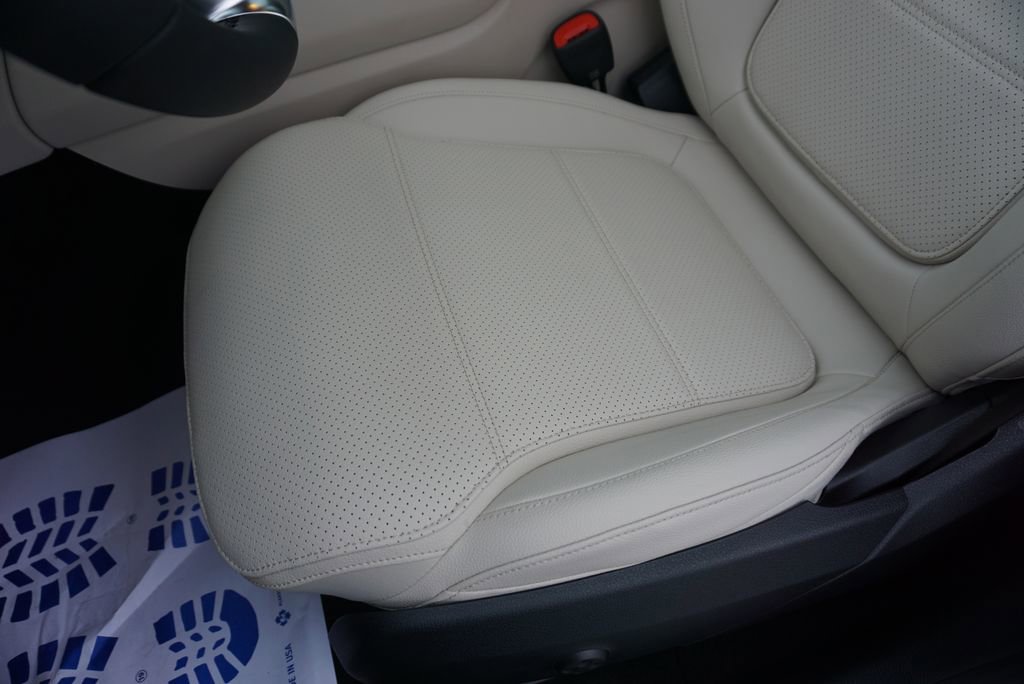 New 2026 Mercedes-Benz GLC 300 4MATIC image 43