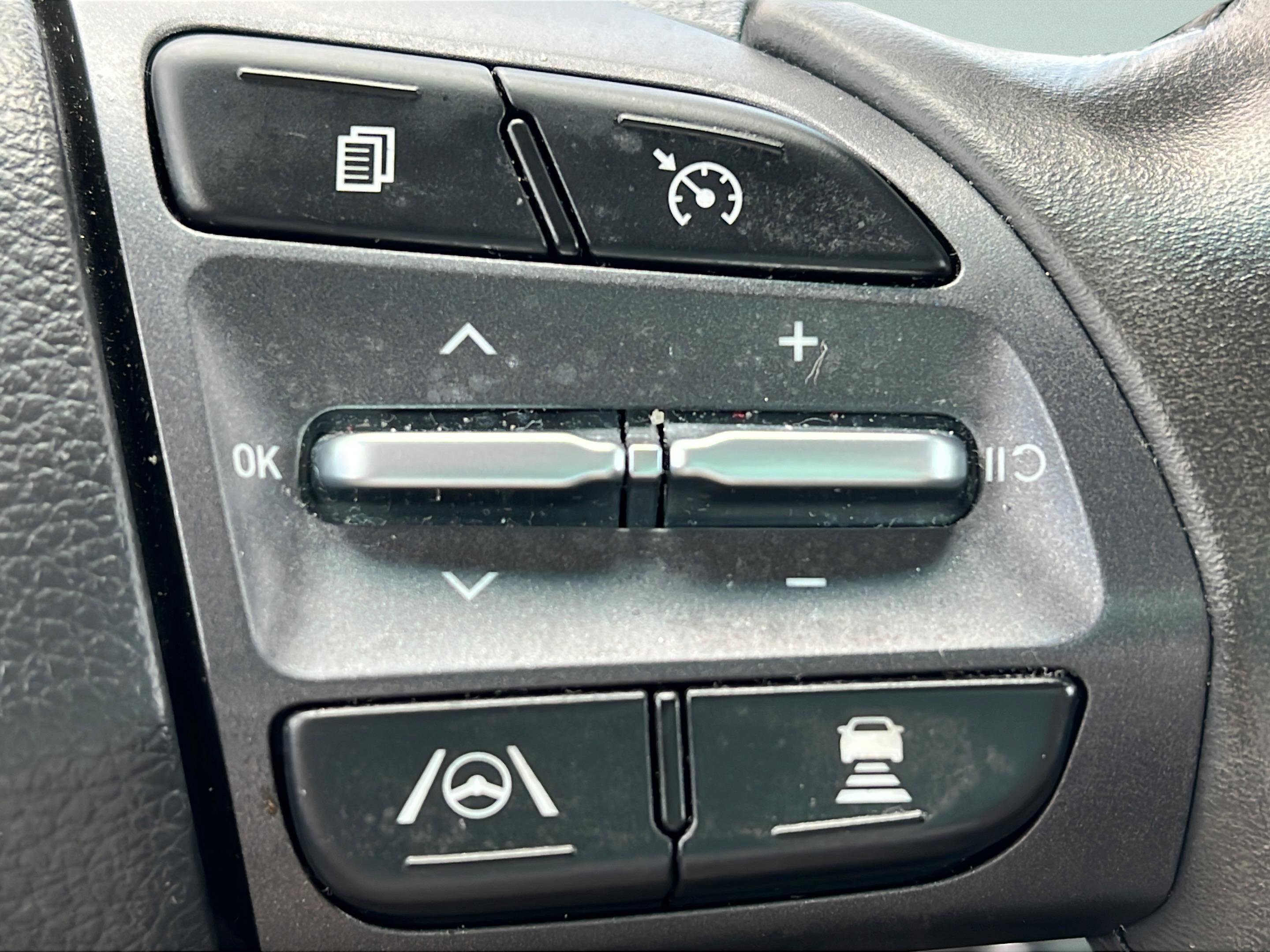 Certified 2023 Hyundai Kona Limited FWD image 23
