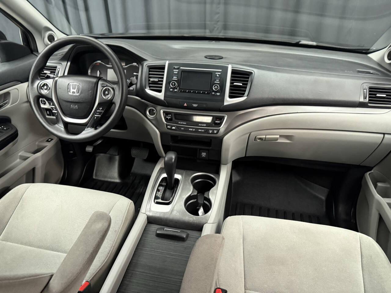 Used 2017 Honda Pilot LX image 24