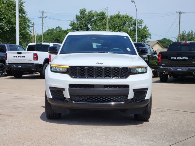 Certified 2025 Jeep Grand Cherokee L Altitude RWD image 2