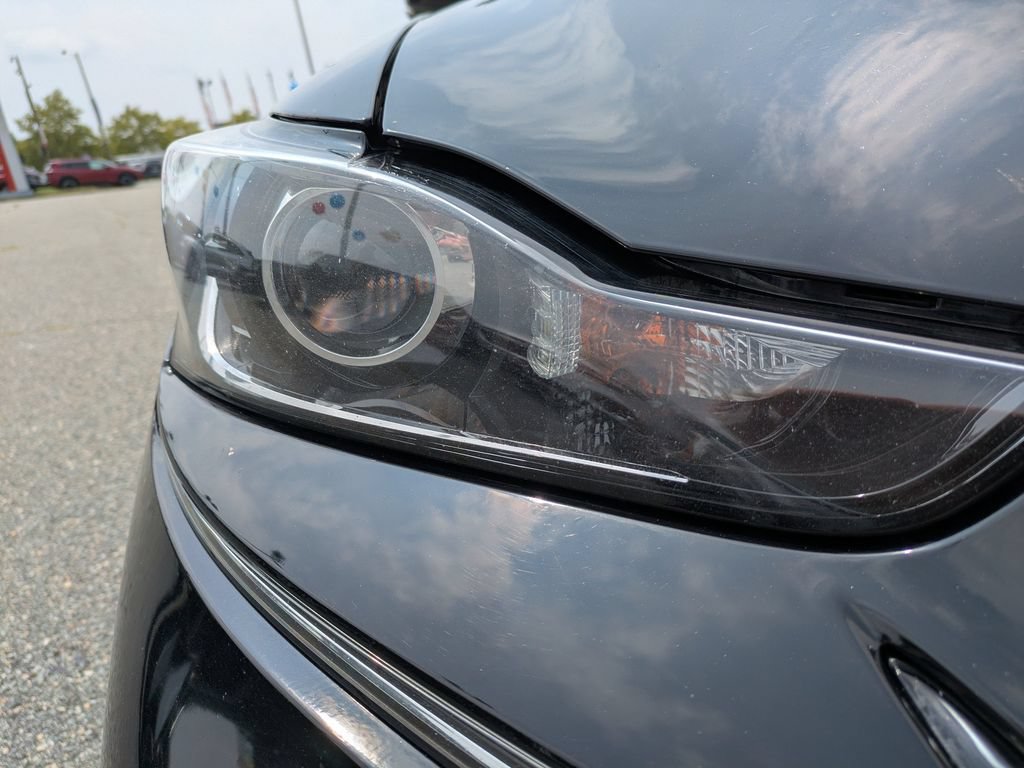 Used 2019 Lexus IS 300 AWD w/ Navigation Package image 11