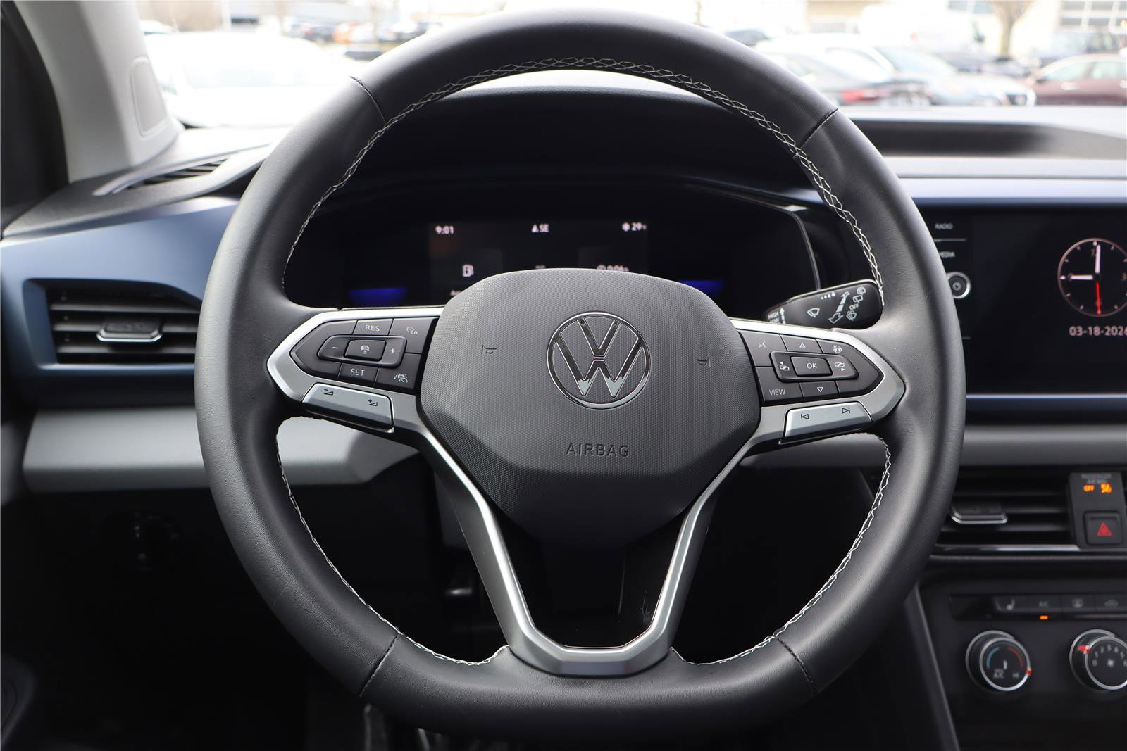 Certified 2022 Volkswagen Taos SE image 15