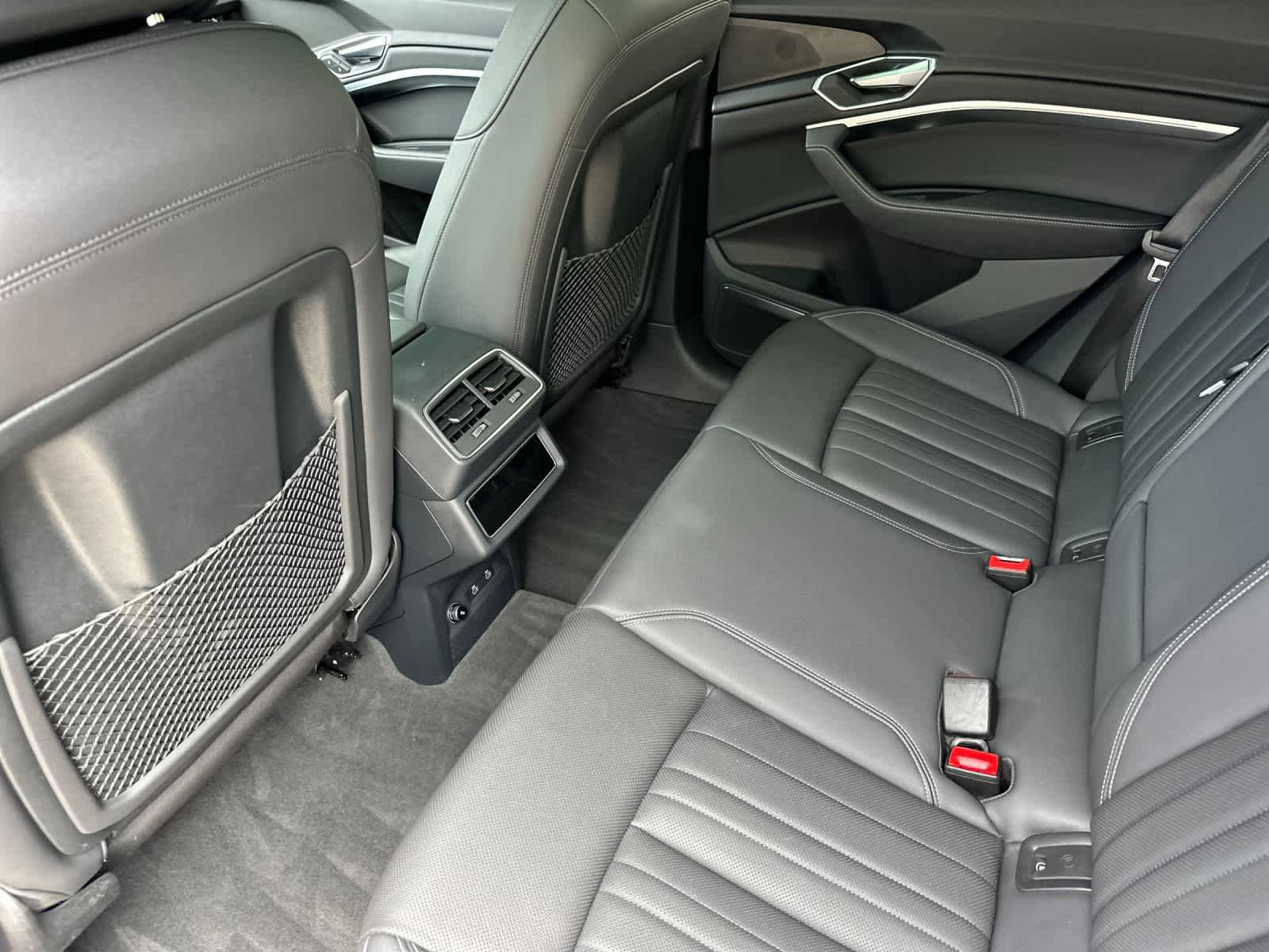 Used 2023 Audi e-tron Premium Plus w/ Premium Plus Package AWD/4WD image 4