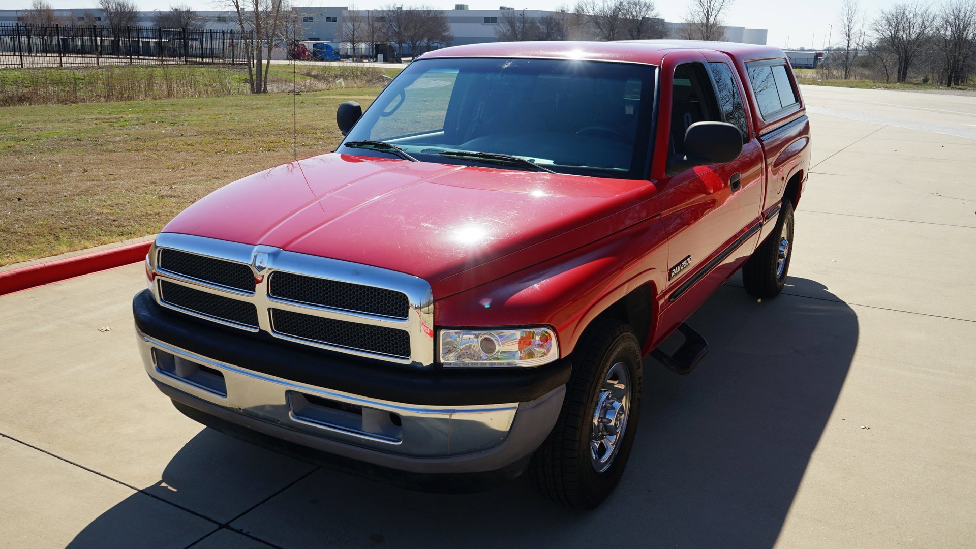 Used 1999 Dodge Ram 2500 Truck 2WD Quad Cab image 2