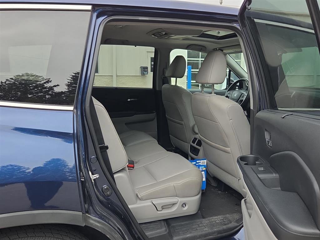Used 2017 Honda Pilot EX-L image 18