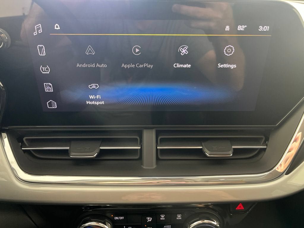 New 2026 Chevrolet Trax LT w/ LT Convenience Package FWD image 26