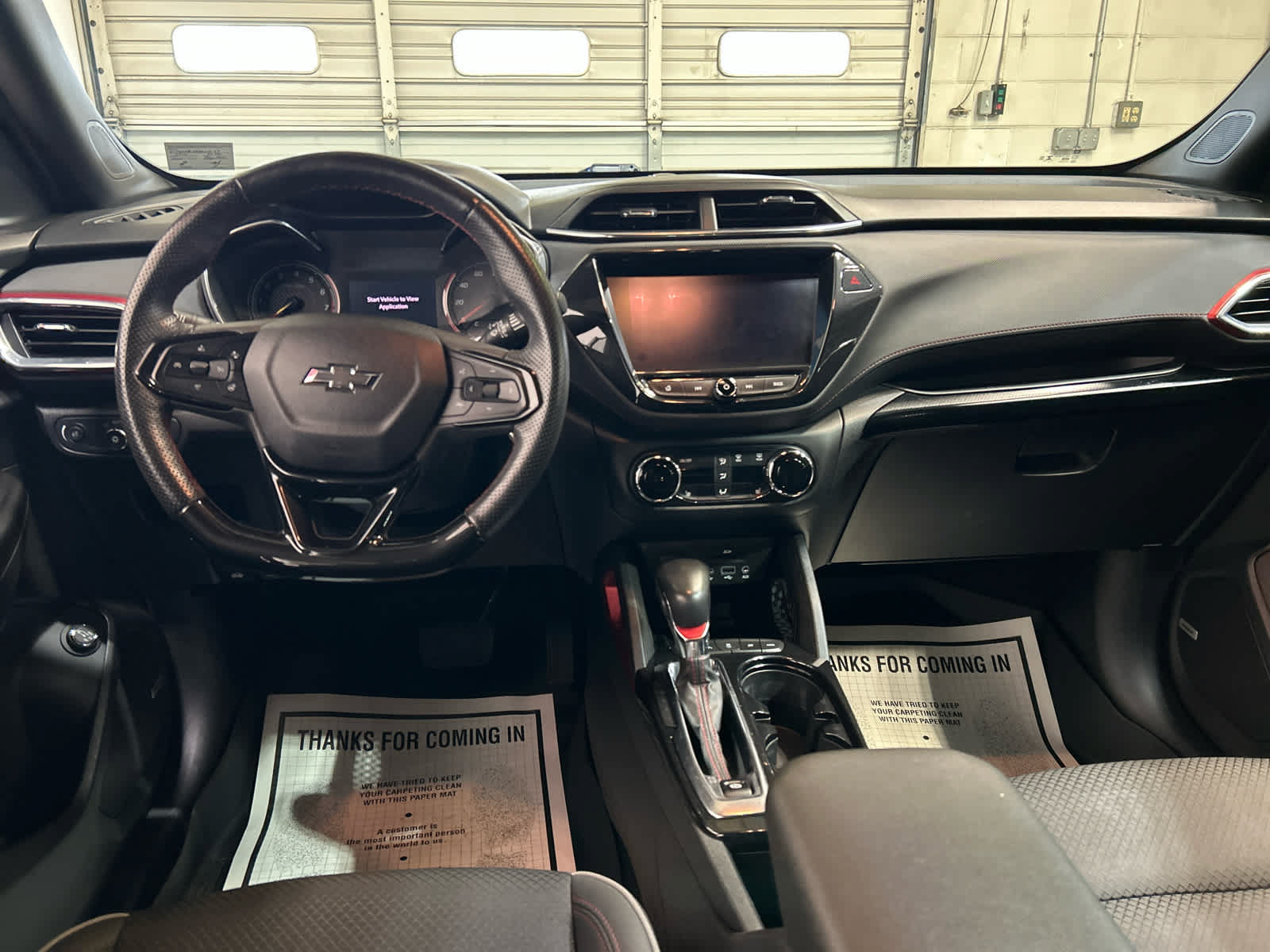 Used 2022 Chevrolet TrailBlazer RS w/ Sun and Liftgate Package AWD/4WD image 4