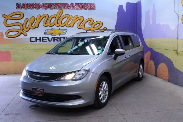 Used 2020 Chrysler Voyager Lxi image 7