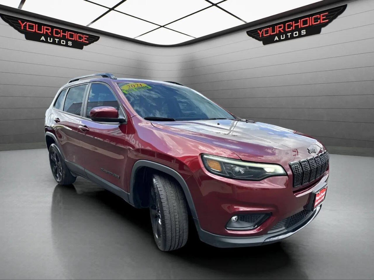 Used 2021 Jeep Cherokee Latitude Plus FWD image 14
